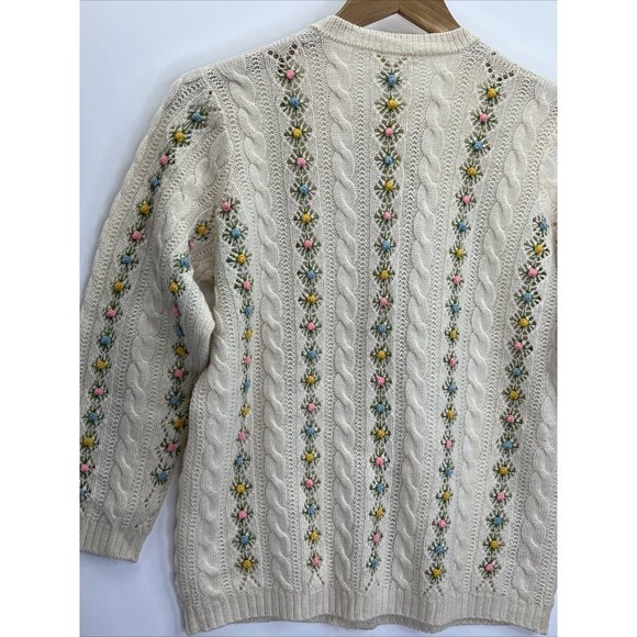 Vintage Imperial Fashion Cream Wool Embroidered Rosette Sweater Size Medium - Picture 7 of 7